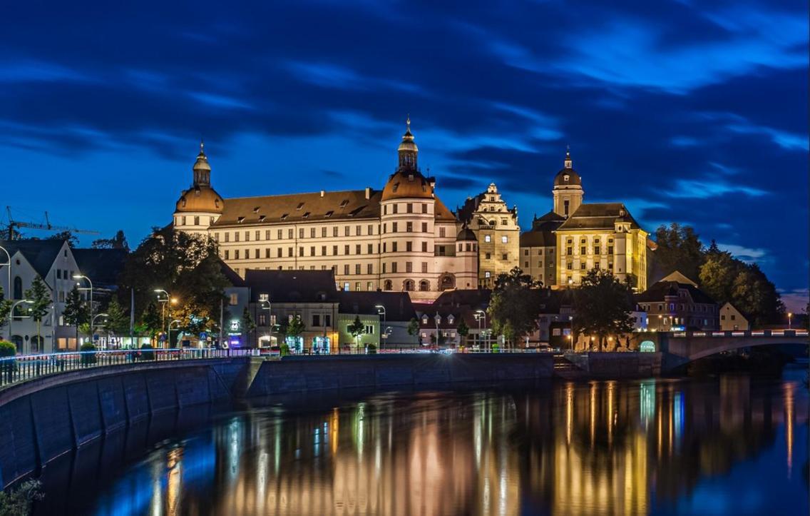 Neuburg Ferienwohnung Am Schloss Neuburg an Der Donau Ngoại thất bức ảnh
